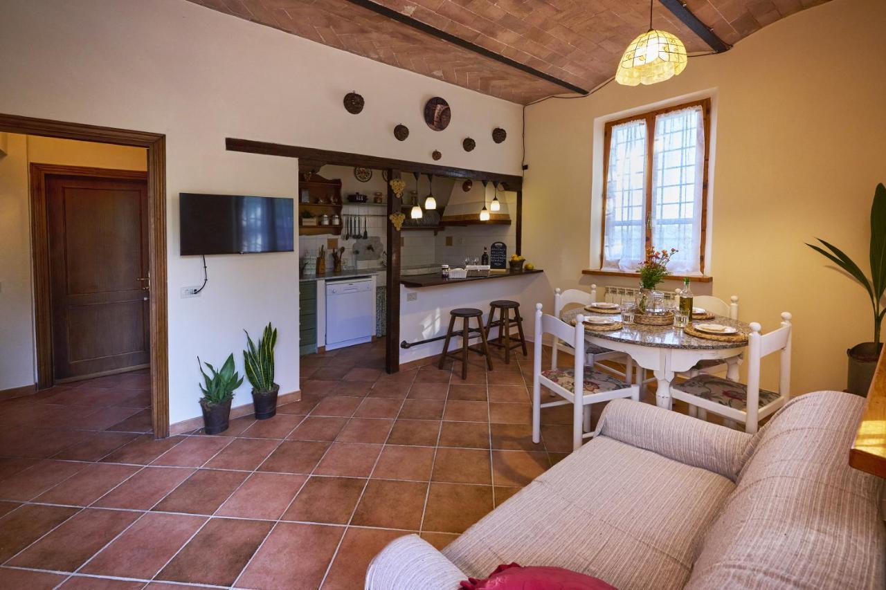 La Tavernetta Di Alessia Appartement Siena Buitenkant foto